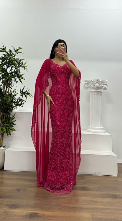 Fuşya İşlemeli Pelerinli  Abiye Elbise